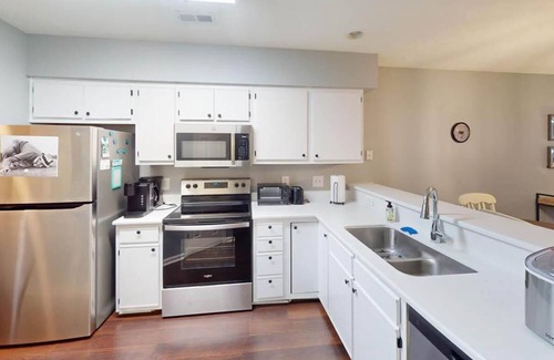 Pawleys Island Villa | True Blue Golf Getaway 2 Bedroom