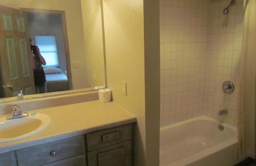 Central Colorado Springs Hotel | True North Motel