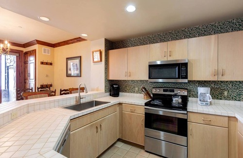 Highlands Townhomes Apartment | True Ski-In/Out Beaver Creek getaway!