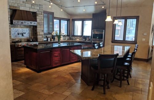 Copper Mountain House | TRUE SKI-IN/SKI-OUT; ELEVATOR; 6BR; HOT TUB; SKI ROOM; GAME ROOM; MEDIA ROOM