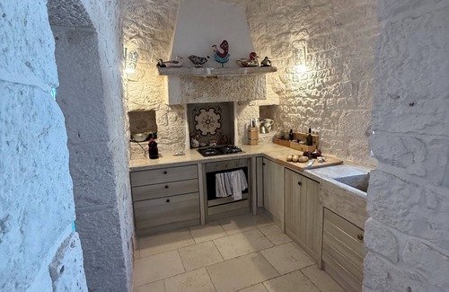 Noci Villa | Trulli of the Hawk