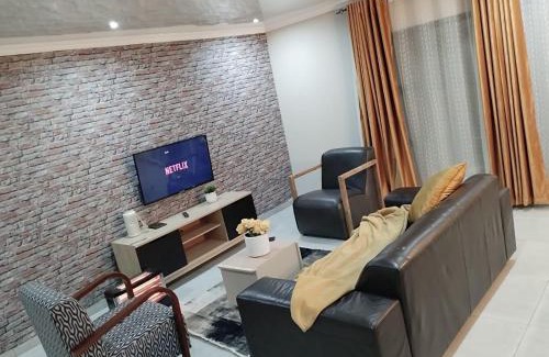 Secunda House | Tshepang Apartments Secunda
