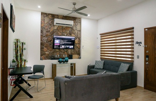 Autlan de Navarro House | !Tu Comfort Seguridad en Coto Alberca e Internet!