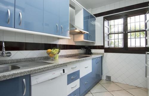 Beiro House | tuAnfitrion Pool House Albayzin