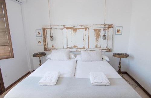 Beiro House | tuAnfitrion Pool House Albayzin