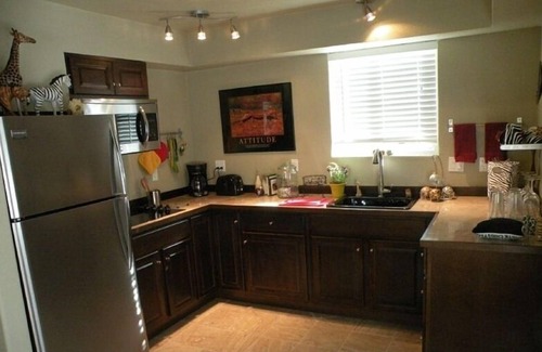 Bailey Cottage | Tucan Guest Cottage, Rocky Mountain Getaway, 30 Min to Denver