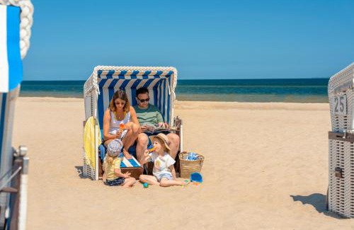 Trassenheide Hotel | TUI SUNEO Kinderresort Ihr entspannter Familienurlaub mit Abenteuerspielplatz & der längsten Wasserrutsche im deutschen Teil der Insel Usedom