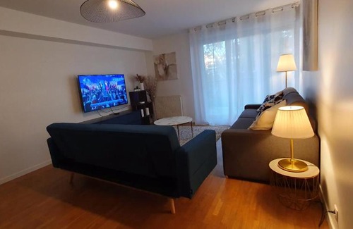 Cachan Apartment | TULIPE - Spacieux appart 105 m2 -3 Ch - PARIS EXPO - CACHAN