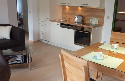 Inzell Apartment | Tulpen-Apartment für 4 Personen, 2 separate Schlafzimmer, 55 m²