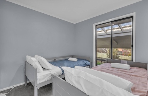 Tura Beach Cabin | Tura Beach Getaway on Telopea