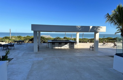 Progreso Municipality Condo | Turena 304, Luxury Beachfront condo w/private pool/hot tub and breathtaking view