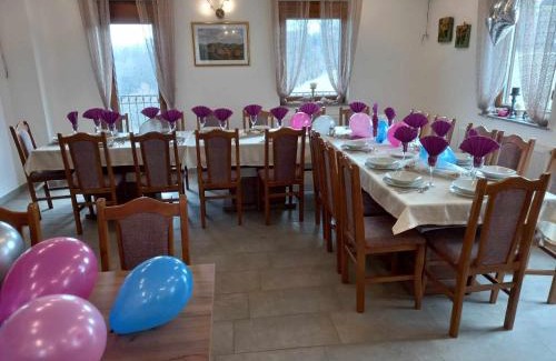Sromlje House | Turistično - Izletniška kmetija Žerjav