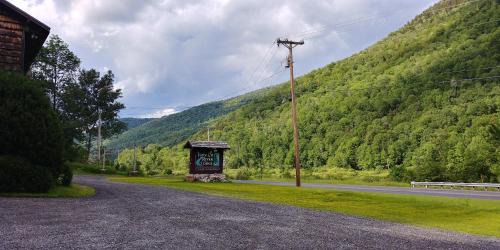 Central Vermont- Killington Hotel | Turn of River Lodge