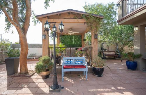 Sunrise Manor House | Tuscan Oasis Elegance with Comfort King Bed