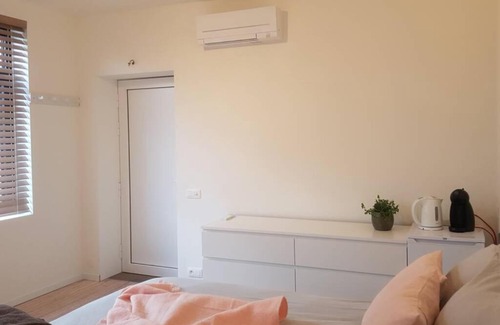 Belgian Westhoek Apartment | Tweepersoonskamer Lizette in Ieper!