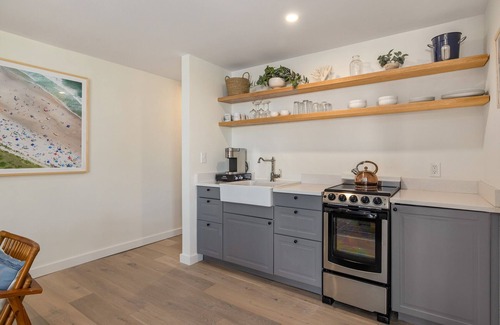 Ogunquit Condo | Twenty Shore - 3 Sun Suite