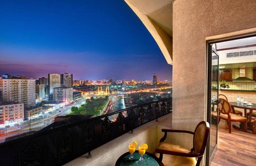 Sharjah House | Twin Bliss by the City | Royal Tulip Stay