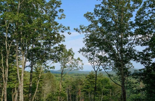 Blue Ridge House | Twin Pine Lodge