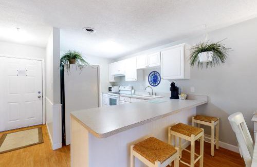 North Ocean City Apartment | Twin Villas 103S