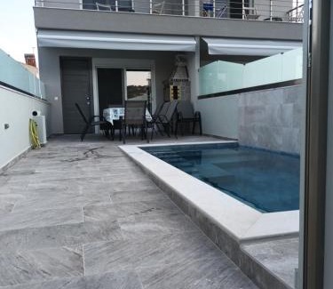 Nikita House | Twins house pool 1