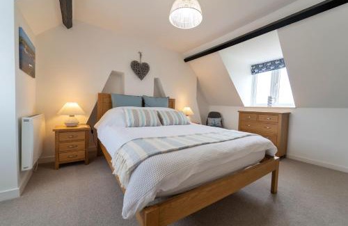Titchwell House | Twitchers Cottage