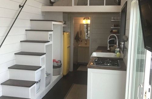 Lakeway Resort | TWO BEAUTIFUL TINY HOMES IN LAKEWAY ON LAKE TRAVIS! As of July 2025 Lake is full