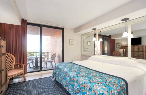 Indian Harbour Beach Resort | Two Bedroom, Ocean Front, Luxury Condo, Indian Harbour Beach, FL 3936256