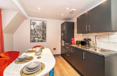 Chinatown Apartment | Two Bedroom Apartment 206 (Sleeps 7)