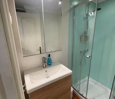 Lagunillas Apartment | Two Bedroom Apartment in Málaga Center with Views