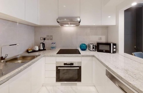 Al Mankhool Apartment | Two Bedroom Apartment Near Al Maya Supermarket By Luxury Bookings