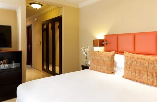 Dubai Media City Apartment | Two Bedroom Apartment Near Dubai Media City Park