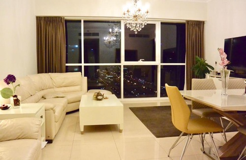 Jumeirah Lake Towers Apartment | Two Bedroom Apartment - The Lake Towers Residence