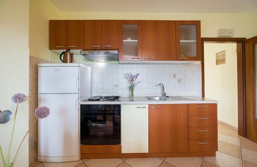 Bozava Apartment | Two bedroom apartment with terrace and sea view Božava, Dugi otok (A-8124-b)
