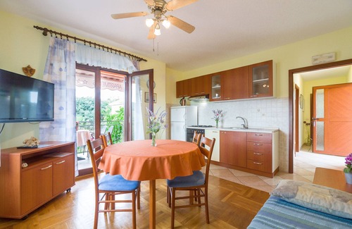 Bozava Apartment | Two bedroom apartment with terrace and sea view Božava, Dugi otok (A-8124-b)