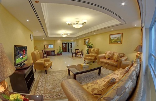 Al Muraqqabat House | Two Bedroom Apartments Near Safeer Market By Luxury Bookings