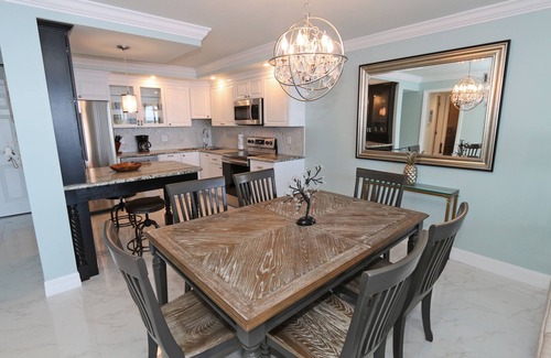 Punta Rassa Condo | Two Bedroom, Bayfront Condo - Sanibel Harbour Resort 514- H