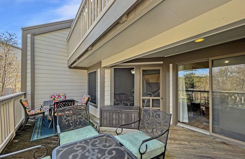 Seabrook Island Condo | Two Bedroom Courtside Villa - amenity cards included