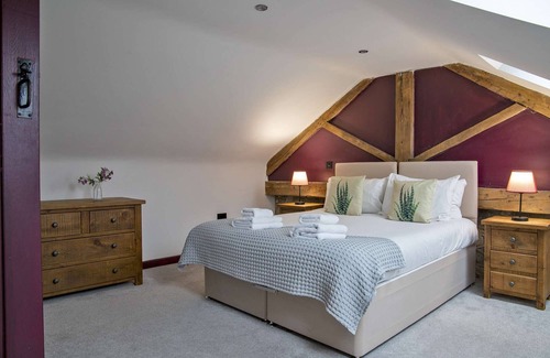Carsington House | Two-bedroom, dog-friendly cottage on the Stainsborough Hall Estate