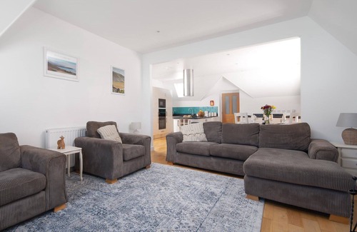 Mortehoe Apartment | Two bedroom holiday apartment overlooking Woolacombe Beach.