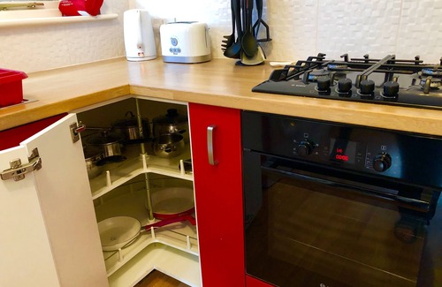 Portsmouth House | Two bedroom house welcomes families and pets