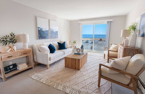 Narragansett Pier Apartment | Two Bedroom Ocean View Apt. w/ Sofa Bed - 1st Floor