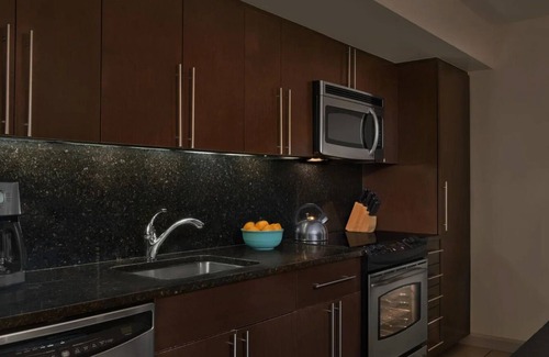 Marco Island Resort | Two bedroom/Two bath Marriott Crystal Shores