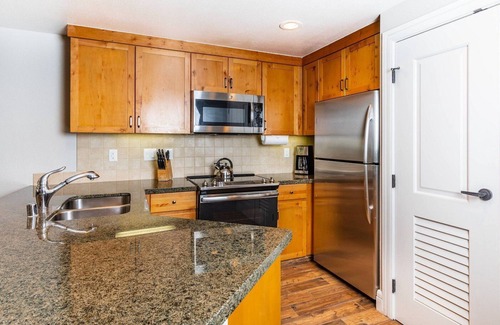 South Lake Tahoe Condo | Two Bedroom Villa at Marriott Timber Lodge! Stunning Views!