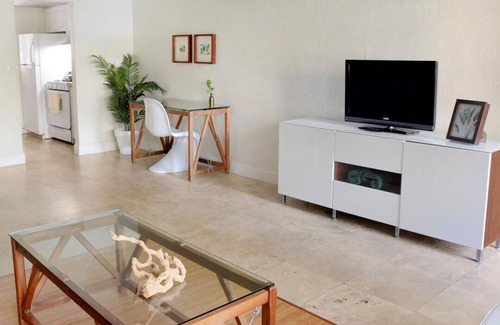 Key Biscayne Apartment | Two Bedroom with Pool minutes from the Beach -