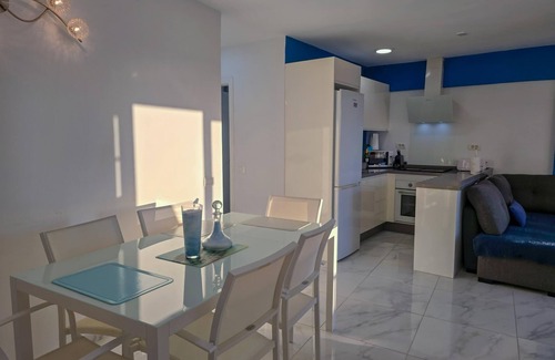 Costa Adeje Apartment | Two bedrooms, balcony, sea view, pool,Wi-Fi 50 mts. from beach