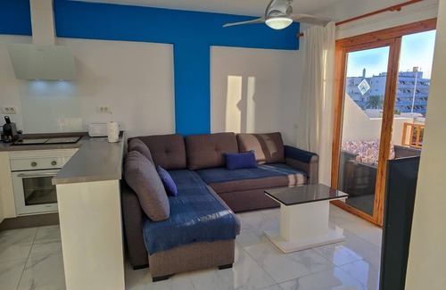 Costa Adeje Apartment | Two bedrooms, balcony, sea view, pool,Wi-Fi 50 mts. from beach