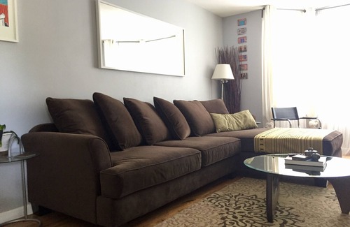 Newark Apartment | Two blocks to train, 20-minute ride to NYC @ Newark Broad St