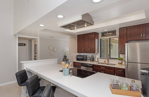 Palm Desert Condo | Two King 👑 Suite,🌴Cozy Palm Desert Condo Getaway ♥️ Great for Extended Stays!