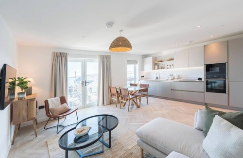 Amlwch Apartment | Two luxury apartments nestled in the picturesque coastal village of Bull Bay, sleeps up to 8 guests