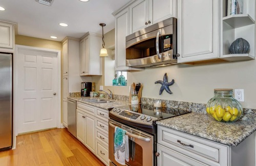 Pensacola Beach House | Two master suites and a bunk room. Come get sandy with us!